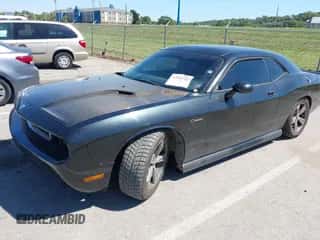 2009 Dodge Challenger R/T z VIN 2B3LJ54T09H558338, wystawiony jako IAAI lot #43076962 z przebiegiem 165 430 mil mil oraz . Historia ofert i sprzedaży dostępna na DreamBid. Obrazek 2.