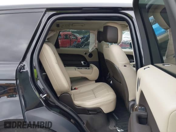 ✅ 2021 Land Rover Range Rover Sport HSE Silver Edition • VIN: SALWR2SU8MA771648 • Лот: 43272094. Опубликован ранее на IAAI с пробегом 47 625 миль. Бесплатный доступ к архиву аукционных продаж из США и подробный отчёт об истории автомобиля на DreamBid. Изображение 8.