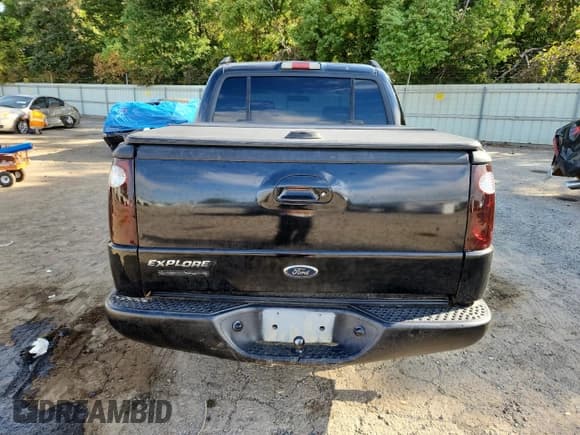 ✅ 2001 Ford Explorer Sport Trac • VIN: 1FMZU77E91UB73818 • Lot: 87060695. Listed on Copart with 225,924 mi. Free auction sales archive from the USA and detailed vehicle history report at DreamBid. Image 6.