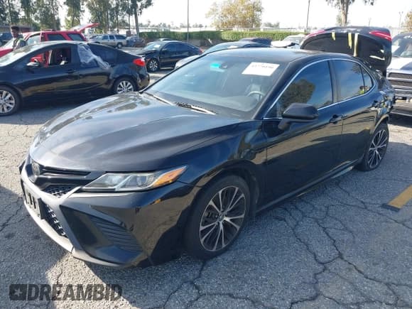 ✅ 2019 Toyota Camry SE • VIN: 4T1B11HK6KU854807 • Лот: 43770190. Опубликован ранее на IAAI с пробегом 110 077 миль. Бесплатный доступ к архиву аукционных продаж из США и подробный отчёт об истории автомобиля на DreamBid. Изображение 17.