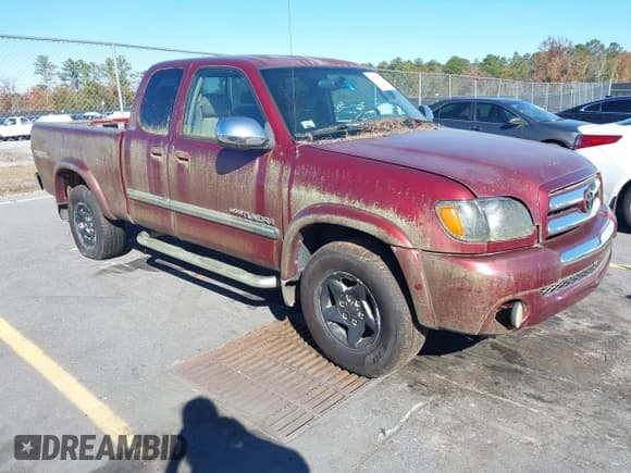 ✅ 2004 Toyota Tundra SR5 • VIN: 5TBBT44144S452409 • Lot: 43724552. Listed on IAAI with 196,613 mi. Free auction sales archive from the USA and detailed vehicle history report at DreamBid. Image 1.
