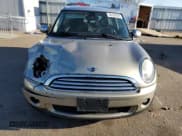 ✅ 2008 MINI Clubman • VIN: WMWML33578TJ46369 • Lot: 92269325. Wystawiony na Copart z przebiegiem 126 324 mil. Bezpłatny archiwum sprzedaży aukcyjnych z USA i szczegółowy raport historii pojazdu na DreamBid. Zdjęcie 5.