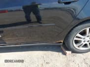 ✅ 2005 Pontiac G6 • VIN: 1G2ZG528854174633 • Lot: 43329272. Wystawiony na IAAI z przebiegiem 125 569 mil. Bezpłatny archiwum sprzedaży aukcyjnych z USA i szczegółowy raport historii pojazdu na DreamBid. Zdjęcie 6.