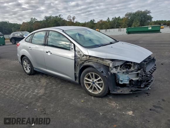 ✅ 2017 Ford Focus SE • VIN: 1FADP3F21HL221372 • Lot: 94768195. Listed on Copart with 91,286 mi. Free auction sales archive from the USA and detailed vehicle history report at DreamBid. Image 4.