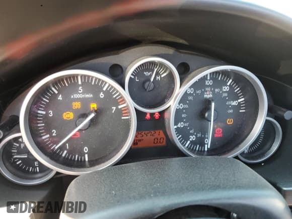 ✅ 2008 Mazda MX-5 Miata Grand Touring • VIN: JM1NC26F480143632 • Lot: 82184095. Wystawiony na Copart z przebiegiem 254 721 mil. Bezpłatny archiwum sprzedaży aukcyjnych z USA i szczegółowy raport historii pojazdu na DreamBid. Zdjęcie 9.