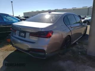 ✅ 2021 BMW 7 Series 740i • VIN: WBA7T2C07MCF82602 • Лот: 62063172. Опубликован ранее на Copart с пробегом Не указан. Бесплатный доступ к архиву аукционных продаж из США и подробный отчёт об истории автомобиля на DreamBid. Изображение 4.