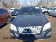 ✅ 2011 Mercedes-Benz M 350 • VIN: 4JGBB8GB8BA653757 • Lot: 41425024. Wystawiony na IAAI z przebiegiem 212 480 mil. Bezpłatny archiwum sprzedaży aukcyjnych z USA i szczegółowy raport historii pojazdu na DreamBid. Zdjęcie 6.