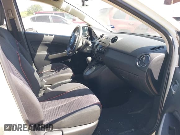 ✅ 2012 Mazda 2 Touring • VIN: JM1DE1LZ6C0135409 • Lot: 42873242. Listed on IAAI with 64,333 mi. Free auction sales archive from the USA and detailed vehicle history report at DreamBid. Image 5.