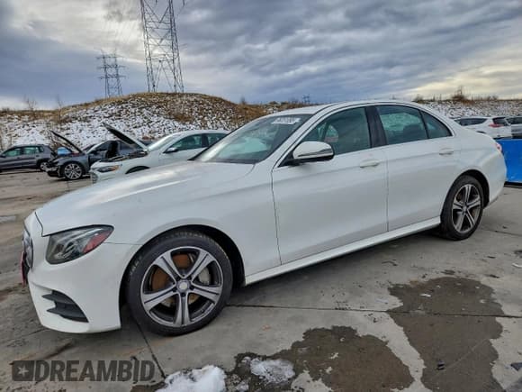 ✅ 2017 Mercedes-Benz E 300 Luxury • VIN: WDDZF4KB0HA103474 • Lot: 96351095. Wystawiony na Copart z przebiegiem 174 042 mil. Bezpłatny archiwum sprzedaży aukcyjnych z USA i szczegółowy raport historii pojazdu na DreamBid. Zdjęcie 1.