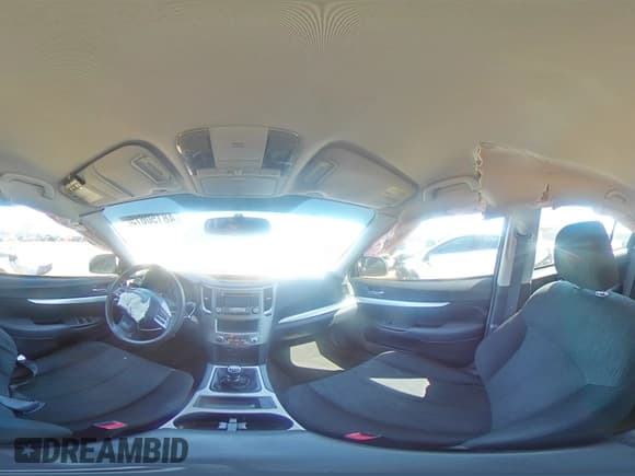 ✅ 2014 Subaru Legacy 2.5i • VIN: 4S3BMAA62E1011458 • Lot: 48150615. Wystawiony na Copart z przebiegiem 108 067 mil. Bezpłatny archiwum sprzedaży aukcyjnych z USA i szczegółowy raport historii pojazdu na DreamBid. Zdjęcie 14.