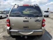 ✅ 2007 Jeep Liberty Limited • VIN: 1J4GK58K07W585398 • Лот: 80193335. Опубликован ранее на Copart с пробегом 179 090 миль. Бесплатный доступ к архиву аукционных продаж из США и подробный отчёт об истории автомобиля на DreamBid. Изображение 6.