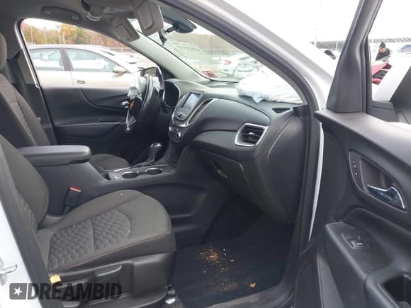 ✅ 2020 Chevrolet Equinox LT • VIN: 3GNAXUEV0LL171616 • Lot: 43531935. Listed on IAAI with 58,324 mi. Free auction sales archive from the USA and detailed vehicle history report at DreamBid. Image 5.