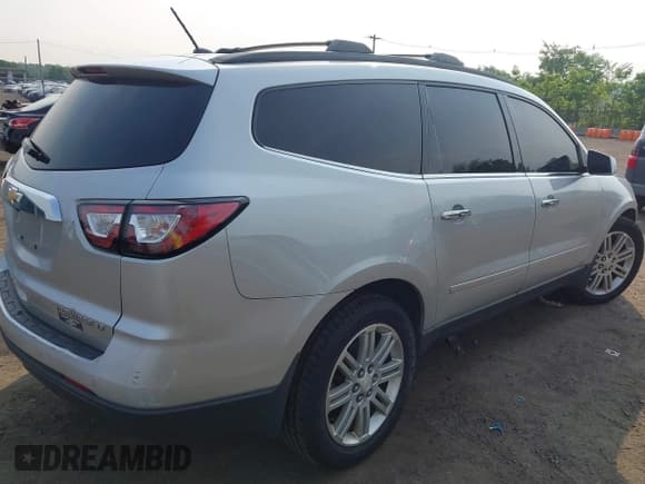 ✅ 2013 Chevrolet Traverse LT • VIN: 1GNKVGKD0DJ130287 • Лот: 42496083. Опубликован ранее на IAAI с пробегом 154 895 миль. Бесплатный доступ к архиву аукционных продаж из США и подробный отчёт об истории автомобиля на DreamBid. Изображение 4.