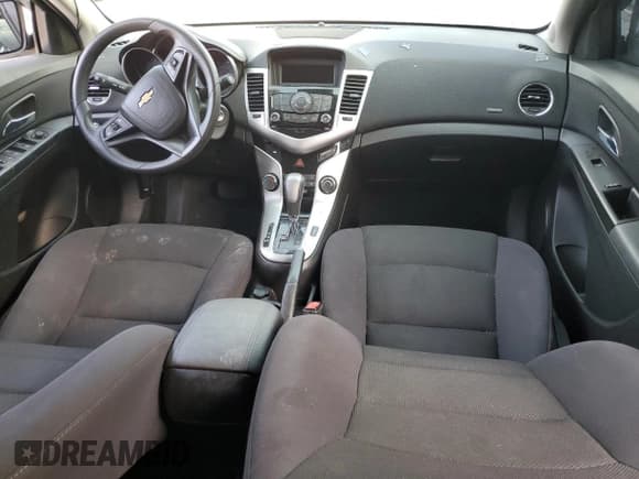 ✅ 2015 Chevrolet Cruze LT • VIN: 1G1PC5SB7F7236736 • Lot: 84290045. Listed on Copart with 61,371 mi. Free auction sales archive from the USA and detailed vehicle history report at DreamBid. Image 8.