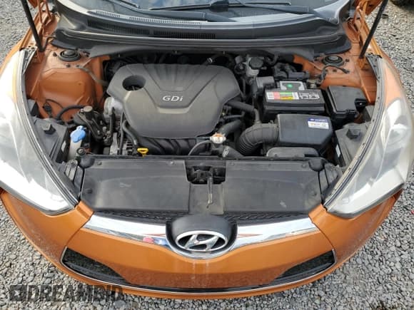 ✅ 2016 Hyundai Veloster • VIN: KMHTC6AD4GU275989 • Lot: 87920755. Wystawiony na Copart z przebiegiem 90 277 mil. Bezpłatny archiwum sprzedaży aukcyjnych z USA i szczegółowy raport historii pojazdu na DreamBid. Zdjęcie 11.