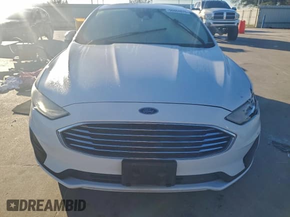✅ 2020 Ford Fusion SE • VIN: 3FA6P0HD8LR216766 • Lot: 90864075. Wystawiony na Copart z przebiegiem Nie podano. Bezpłatny archiwum sprzedaży aukcyjnych z USA i szczegółowy raport historii pojazdu na DreamBid. Zdjęcie 5.