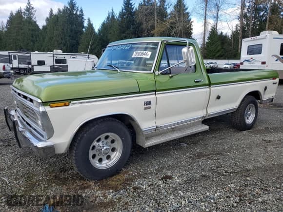 ✅ 1973 Ford F-250 • VIN: F25YRQ44499 • Lot: 76903644. Listed on Copart with 94,832 mi. Free auction sales archive from the USA and detailed vehicle history report at DreamBid. Image 1.