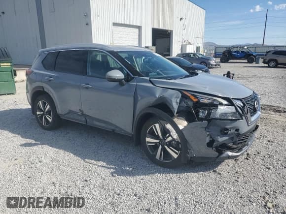 ✅ 2023 Nissan Rogue SL • VIN: 5N1BT3CBXPC832397 • Lot: 68507615. Wystawiony na Copart z przebiegiem 23 565 mil. Bezpłatny archiwum sprzedaży aukcyjnych z USA i szczegółowy raport historii pojazdu na DreamBid. Zdjęcie 4.