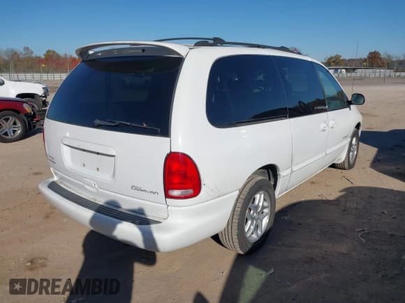 ✅ 1999 Dodge Caravan SE • VIN: 1B4GP44L3XB859469 • Lot: 43680740. Wystawiony na IAAI z przebiegiem 161 635 mil. Bezpłatny archiwum sprzedaży aukcyjnych z USA i szczegółowy raport historii pojazdu na DreamBid. Zdjęcie 4.