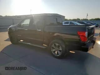 ✅ 2017 Nissan Titan SL • VIN: 1N6AA1E60HN564246 • Lot: 80580345. Wystawiony na Copart z przebiegiem 114 903 mil. Bezpłatny archiwum sprzedaży aukcyjnych z USA i szczegółowy raport historii pojazdu na DreamBid. Zdjęcie 2.