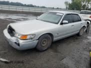 ✅ 1999 Mercury Grand Marquis GS • VIN: 2MEFM74W9XX695997 • Lot: 82167115. Wystawiony na Copart z przebiegiem 154 924 mil. Bezpłatny archiwum sprzedaży aukcyjnych z USA i szczegółowy raport historii pojazdu na DreamBid. Zdjęcie 1.