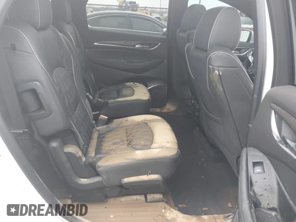 ✅ 2024 Buick Enclave Avenir • VIN: 5GAEVCKW3RJ120703 • Лот: 41508979. Опубликован ранее на IAAI с пробегом 10 178 миль. Бесплатный доступ к архиву аукционных продаж из США и подробный отчёт об истории автомобиля на DreamBid. Изображение 8.