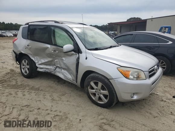 ✅ 2008 Toyota RAV4 Limited • VIN: JTMBK31V485068900 • Lot: 84431275. Wystawiony na Copart z przebiegiem 139 233 mil. Bezpłatny archiwum sprzedaży aukcyjnych z USA i szczegółowy raport historii pojazdu na DreamBid. Zdjęcie 4.