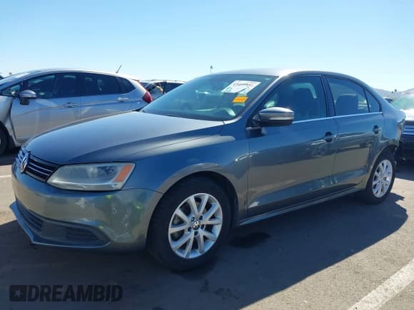 ✅ 2013 Volkswagen Jetta SE • VIN: 3VWDP7AJ8DM396627 • Лот: 43491531. Опубликован ранее на IAAI с пробегом 120 939 миль. Бесплатный доступ к архиву аукционных продаж из США и подробный отчёт об истории автомобиля на DreamBid. Изображение 2.