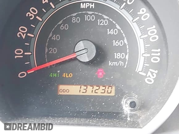 ✅ 2012 Toyota Tundra • VIN: 5TFUW5F17CX215884 • Lot: 41849468. Wystawiony na IAAI z przebiegiem 137 230 mil. Bezpłatny archiwum sprzedaży aukcyjnych z USA i szczegółowy raport historii pojazdu na DreamBid. Zdjęcie 15.