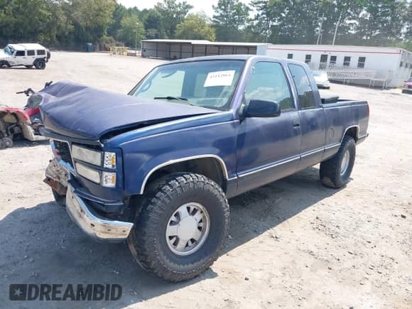 ✅ 1995 GMC Sierra 1500 • VIN: 2GTEC19K1S1534915 • Lot: 43112864. Wystawiony na IAAI z przebiegiem 205 048 mil mil. Skorzystaj z bezpłatnego archiwum sprzedaży aukcyjnych z USA i zobacz szczegółowy raport historii pojazdu na DreamBid. Zdjęcie 2.