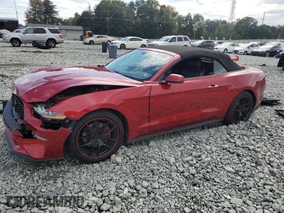 ✅ 2020 Ford Mustang EcoBoost Premium • VIN: 1FATP8UHXL5127441 • Lot: 82107025. Listed on Copart with 30,596 mi. Free auction sales archive from the USA and detailed vehicle history report at DreamBid. Image 1.