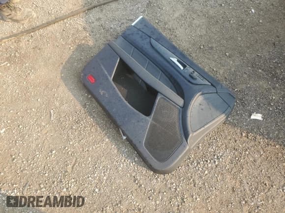 ✅ 2012 Mercedes-Benz CLS 63 AMG • VIN: WDDLJ7EB2CA022499 • Лот: 71187114. Опубликован ранее на Copart с пробегом 85 424 миль. Бесплатный доступ к архиву аукционных продаж из США и подробный отчёт об истории автомобиля на DreamBid. Изображение 12.