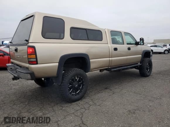 ✅ 2006 Chevrolet Silverado 2500HD LT1 • VIN: 1GCHK23D86F200833 • Lot: 46864485. Wystawiony na Copart z przebiegiem 153 783 mil. Bezpłatny archiwum sprzedaży aukcyjnych z USA i szczegółowy raport historii pojazdu na DreamBid. Zdjęcie 3.