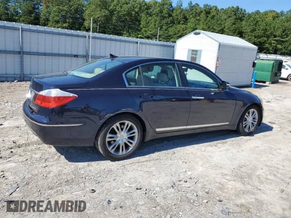 2009 Hyundai Genesis z VIN KMHGC46F39U047372, wystawiony jako Copart lot #73702234 z przebiegiem 133 143 mil mil oraz Czysty tytuł • Clean title. Historia ofert i sprzedaży dostępna na DreamBid. Obrazek 3.