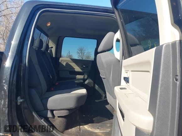 ✅ 2009 Dodge 1500 SLT • VIN: 1D3HV13T19S771432 • Lot: 41761462. Wystawiony na IAAI z przebiegiem 192 382 mil. Bezpłatny archiwum sprzedaży aukcyjnych z USA i szczegółowy raport historii pojazdu na DreamBid. Zdjęcie 8.