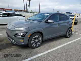 2022 Hyundai Kona SEL с VIN KM8K33AG7NU155766, выставлен на аукционе Copart как лот 49143763 с пробегом 21 623 миль миль и . История ставок и продаж доступна на DreamBid. Изображение 1.