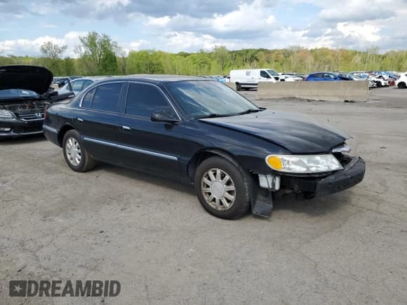 ✅ 2000 Lincoln Continental • VIN: 1LNHM97V3YY798273 • Lot: 54927355. Wystawiony na Copart z przebiegiem 162 454 mil. Bezpłatny archiwum sprzedaży aukcyjnych z USA i szczegółowy raport historii pojazdu na DreamBid. Zdjęcie 4.