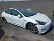 ✅ 2021 Tesla Model 3 Standard Range Plus • VIN: 5YJ3E1EA6MF048339 • Lot: 40442012. Wystawiony na IAAI z przebiegiem Nie podano. Bezpłatny archiwum sprzedaży aukcyjnych z USA i szczegółowy raport historii pojazdu na DreamBid. Zdjęcie 1.