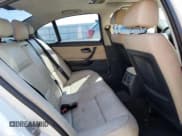 ✅ 2011 BMW 3 Series 328i • VIN: WBAPH5C56BA445624 • Лот: 54777105. Опубликован ранее на Copart с пробегом Не указан. Бесплатный доступ к архиву аукционных продаж из США и подробный отчёт об истории автомобиля на DreamBid. Изображение 10.