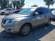 ✅ 2015 Nissan Pathfinder SV • VIN: 5N1AR2MN5FC672294 • Lot: 43225152. Wystawiony na IAAI z przebiegiem 144 846 mil. Bezpłatny archiwum sprzedaży aukcyjnych z USA i szczegółowy raport historii pojazdu na DreamBid. Zdjęcie 17.
