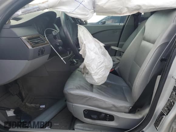 ✅ 2004 BMW 5 Series 525i • VIN: WBANA53514B845244 • Lot: 59948155. Wystawiony na Copart z przebiegiem Nie podano. Bezpłatny archiwum sprzedaży aukcyjnych z USA i szczegółowy raport historii pojazdu na DreamBid. Zdjęcie 7.