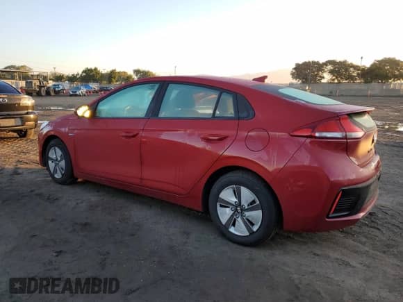 2019 Hyundai Ioniq Blue с VIN KMHC65LC7KU175884, выставлен на аукционе Copart как лот 41520044 с пробегом 150 480 миль миль и Списание • Salvage title. История ставок и продаж доступна на DreamBid. Изображение 2.