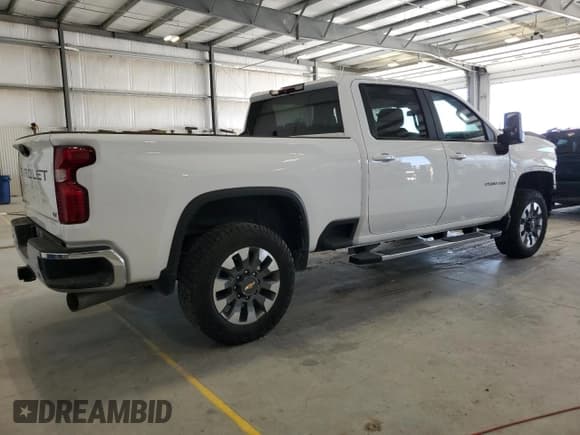 ✅ 2024 Chevrolet Silverado 2500HD LT • VIN: 2GC4YNEY6R1126547 • Лот: 82101135. Опубликован ранее на Copart с пробегом 64 808 миль. Бесплатный доступ к архиву аукционных продаж из США и подробный отчёт об истории автомобиля на DreamBid. Изображение 3.