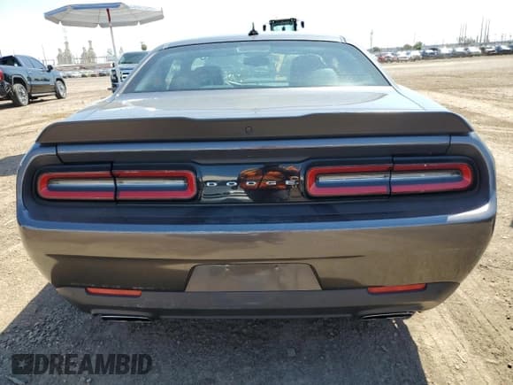 ✅ 2015 Dodge Challenger R/T Scat Pack • VIN: 2C3CDZFJ8FH892853 • Lot: 65788783. Wystawiony na Copart z przebiegiem 36 917 mil. Bezpłatny archiwum sprzedaży aukcyjnych z USA i szczegółowy raport historii pojazdu na DreamBid. Zdjęcie 6.