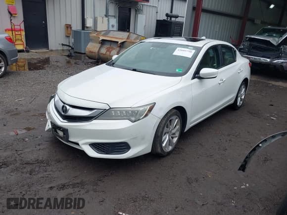✅ 2017 Acura ILX • VIN: 19UDE2F34HA011977 • Lot: 43605750. Wystawiony na IAAI z przebiegiem 87 846 mil. Bezpłatny archiwum sprzedaży aukcyjnych z USA i szczegółowy raport historii pojazdu na DreamBid. Zdjęcie 2.