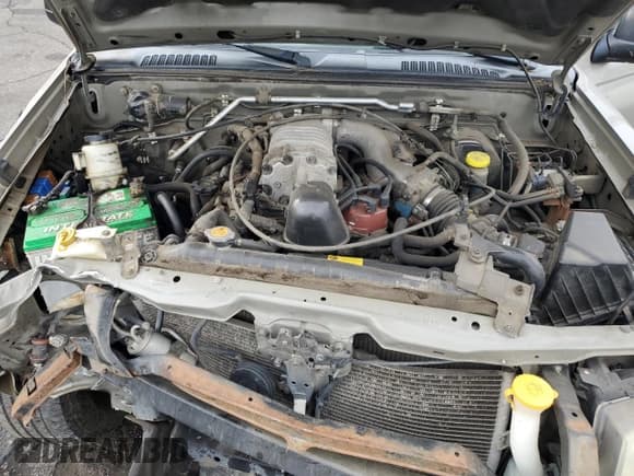 ✅ 2002 Nissan Frontier SVE • VIN: 1N6MD26Y52C374116 • Lot: 92444825. Listed on Copart with 182,661 mi. Free auction sales archive from the USA and detailed vehicle history report at DreamBid. Image 11.