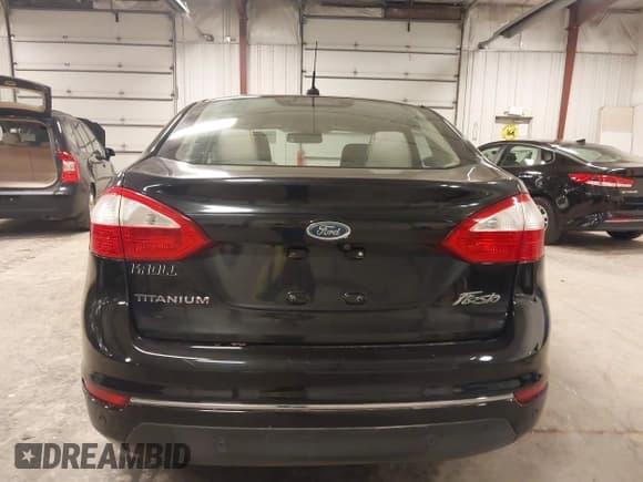 ✅ 2014 Ford Fiesta Titanium • VIN: 3FADP4CJ8EM131230 • Lot: 43712533. Wystawiony na IAAI z przebiegiem 105 396 mil. Bezpłatny archiwum sprzedaży aukcyjnych z USA i szczegółowy raport historii pojazdu na DreamBid. Zdjęcie 16.