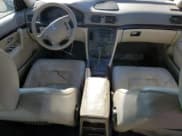 ✅ 2004 Volvo S80 • VIN: YV1TS59HX41371710 • Lot: 80997684. Listed on Copart with 234,306 mi. Free auction sales archive from the USA and detailed vehicle history report at DreamBid. Image 8.