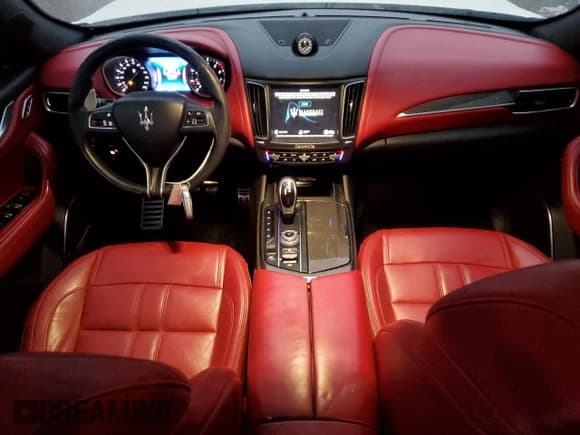 ✅ 2018 Maserati Levante S GranSport • VIN: ZN661YUS0JX302171 • Лот: 86111434. Опубликован ранее на Copart с пробегом 55 774 миль. Бесплатный доступ к архиву аукционных продаж из США и подробный отчёт об истории автомобиля на DreamBid. Изображение 8.