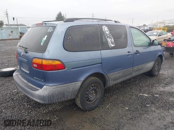 ✅ 1999 Toyota Sienna LE • VIN: 4T3ZF13C0XU123496 • Лот: 43599864. Опубликован ранее на IAAI с пробегом 203 224 миль. Бесплатный доступ к архиву аукционных продаж из США и подробный отчёт об истории автомобиля на DreamBid. Изображение 4.